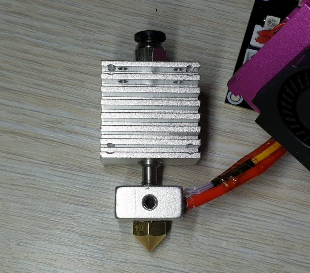 BIQU-B1-hotend-BIU-B1-Review-2