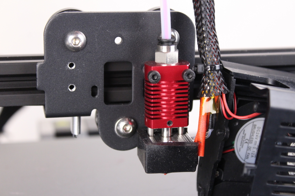 PTFE Lined Hotend on Voxelab Aquila | Voxelab Aquila Review: Ender 3 V2 Alternative