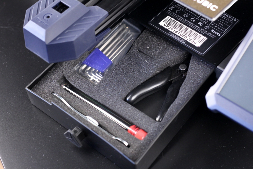 Anycubic Vyper bottom tool drawer | Anycubic Vyper Review: Better than CR-6 SE?