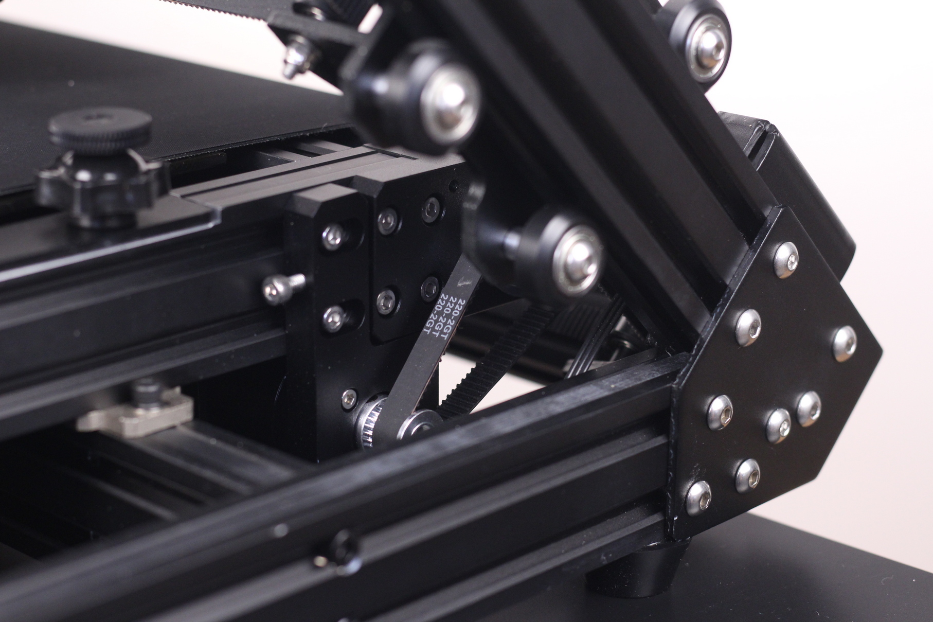 Z motor for belt movement | Creality 3DPrintMill (CR-30) Review: Belt Printer for Batch 3D Printing