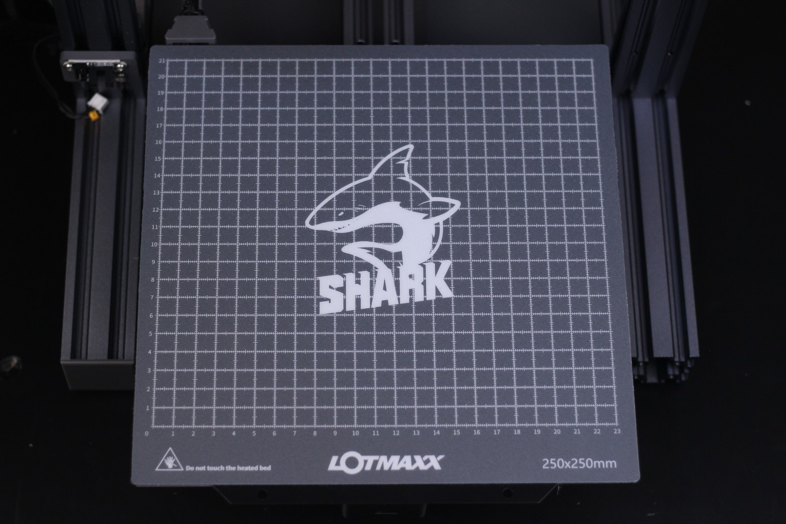 LOTMAXX Shark Magnetic Flex PLate 2 | LOTMAXX SC-10 Shark V2 Review: Dual Color Printing and Laser Engraving