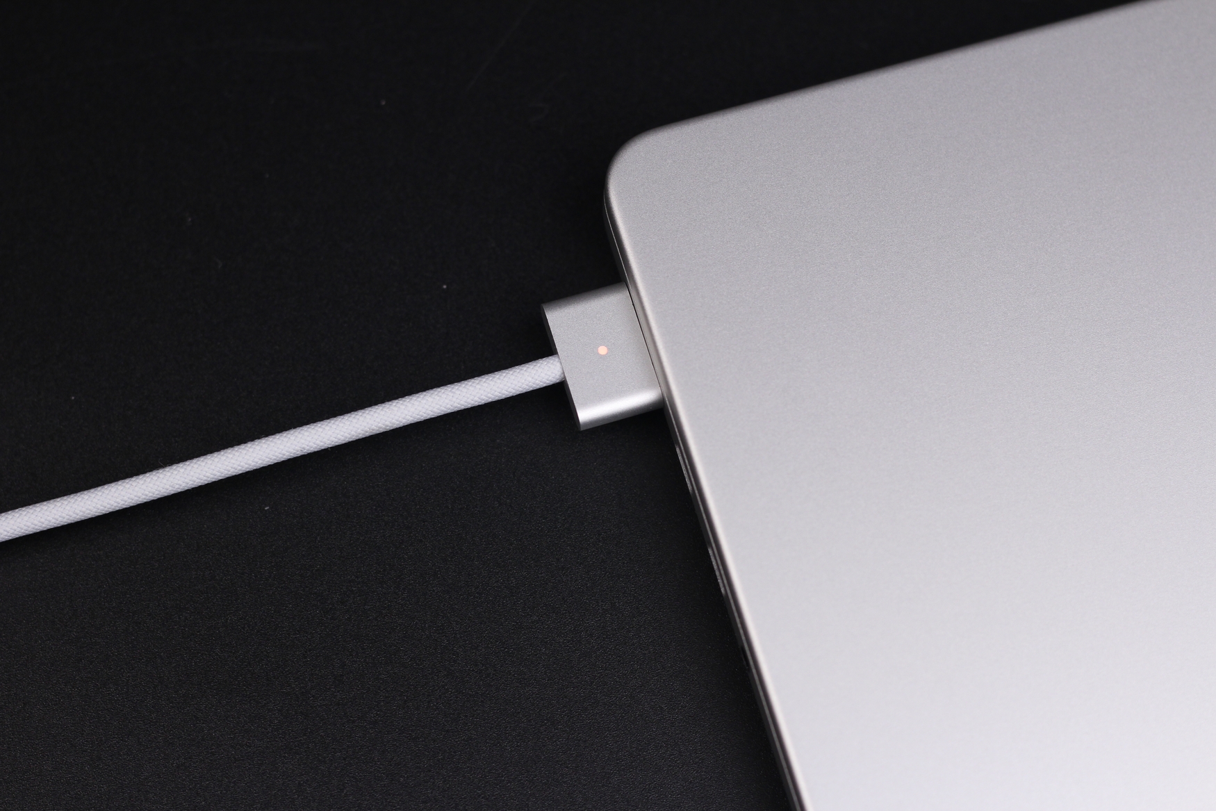 Macbook Pro 14 MagSafe Charger1 | Moving to Mac: MacBook Pro 14 Review