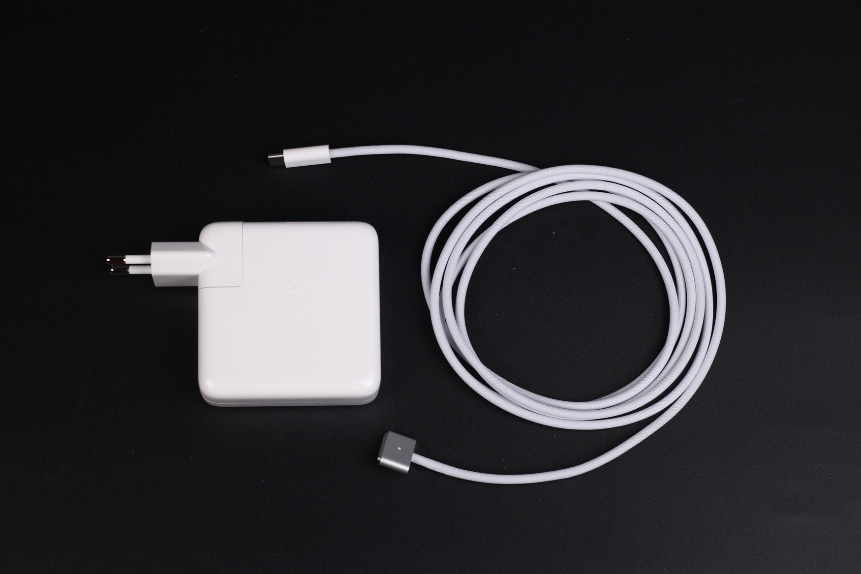 Macbook Pro 14 MagSafe Charger2 | Moving to Mac: MacBook Pro 14 Review