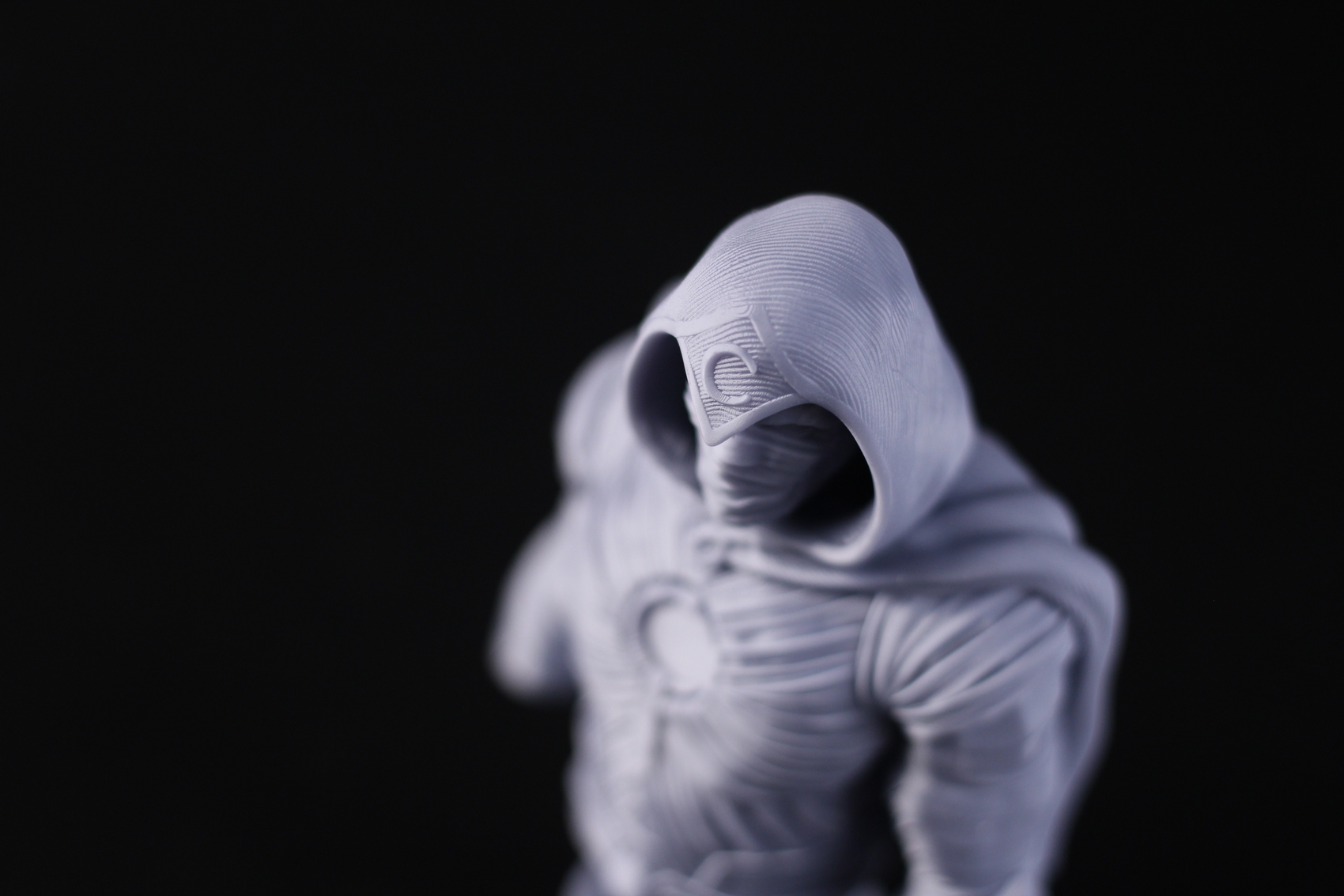 Moon Knight Bust Anycubic Photon M3 Review6 | Anycubic Photon M3 Review: Bridging the gap