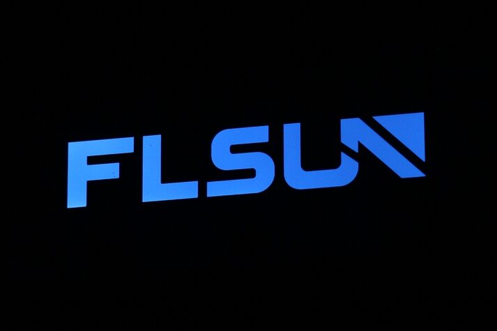 Illuminated FLSUN Logo on V400 edited | FLSUN V400 Review: Delta + Klipper = Speed?