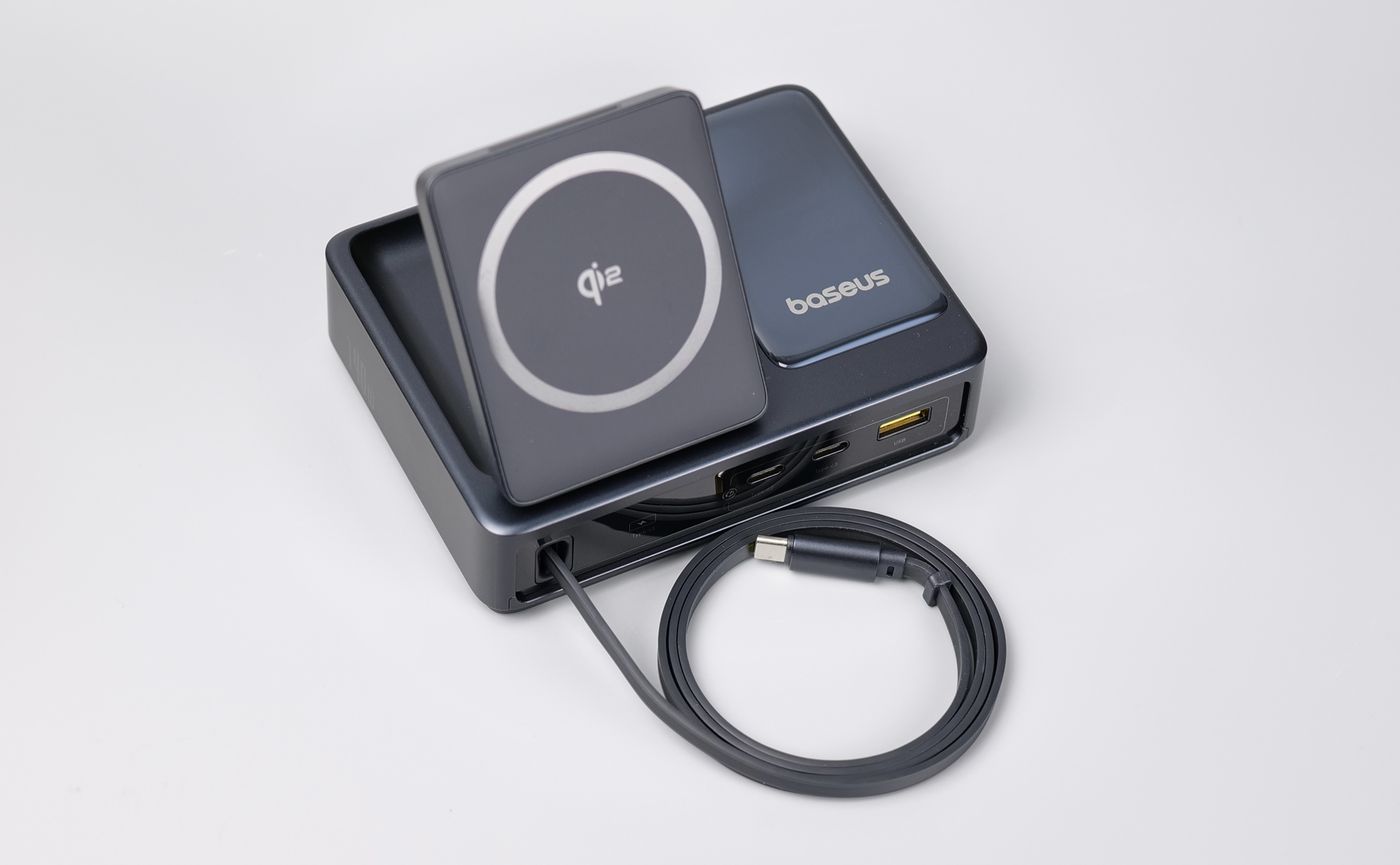 BASEUS Nomos QI2 5 in 1 Desktop Charger Review7 | Baseus Charging Solutions: Hands-on Review BASEUS Nomos QI2 5 in 1 Desktop Charger Review7 | Baseus Charging Solutions: Hands-on Review