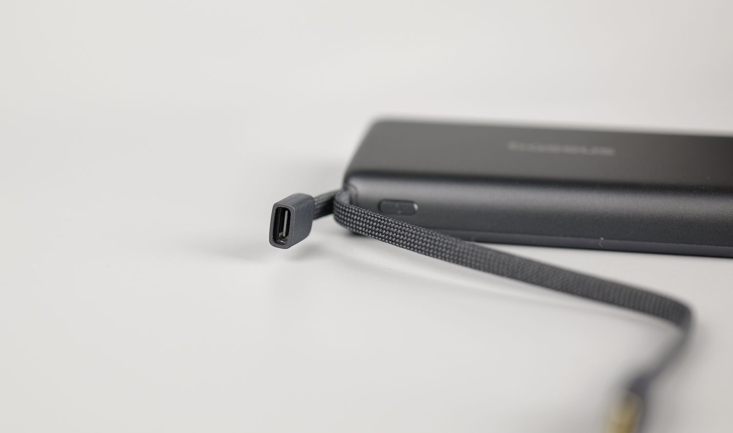 PicoGO AM52 Wireless Powerbank Wired3 | Baseus Charging Solutions: Hands-on Review PicoGO AM52 Wireless Powerbank Wired3 | Baseus Charging Solutions: Hands-on Review